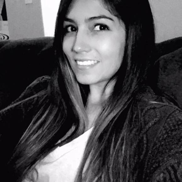 Meet your Posher, Monika - Picture 1 of 1